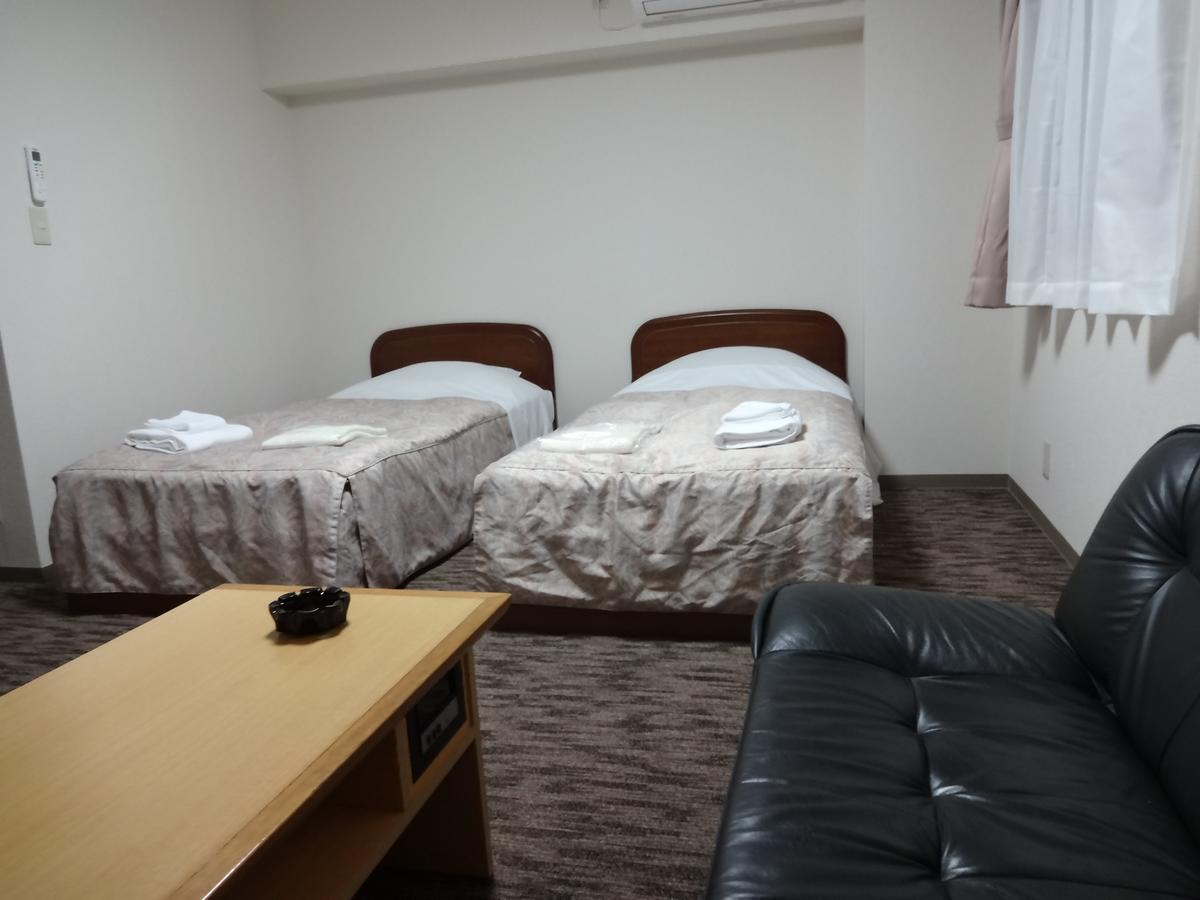 Ushiku City Hotel Ekimaekan Экстерьер фото